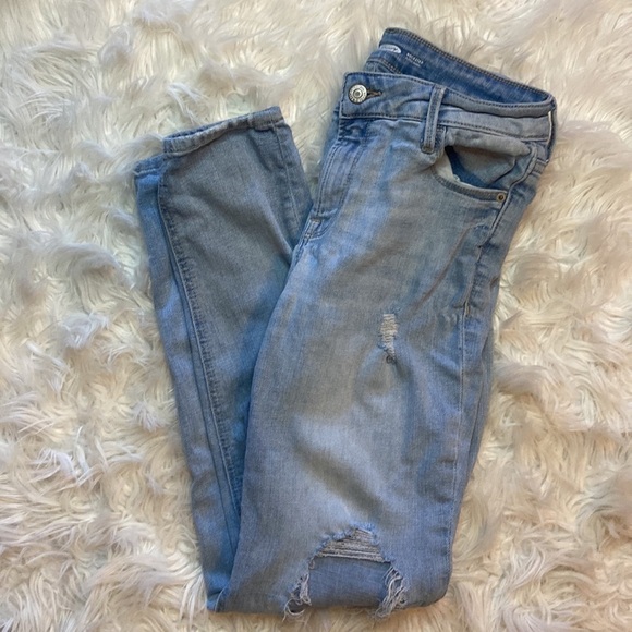 Old Navy Light Wash Destroyed Stretchy Rockstar Super Skinny Denim Jeans - Picture 5 of 7